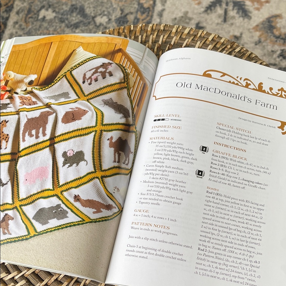 Vibrant Crochet Pattern Book - Picture 9 of 11